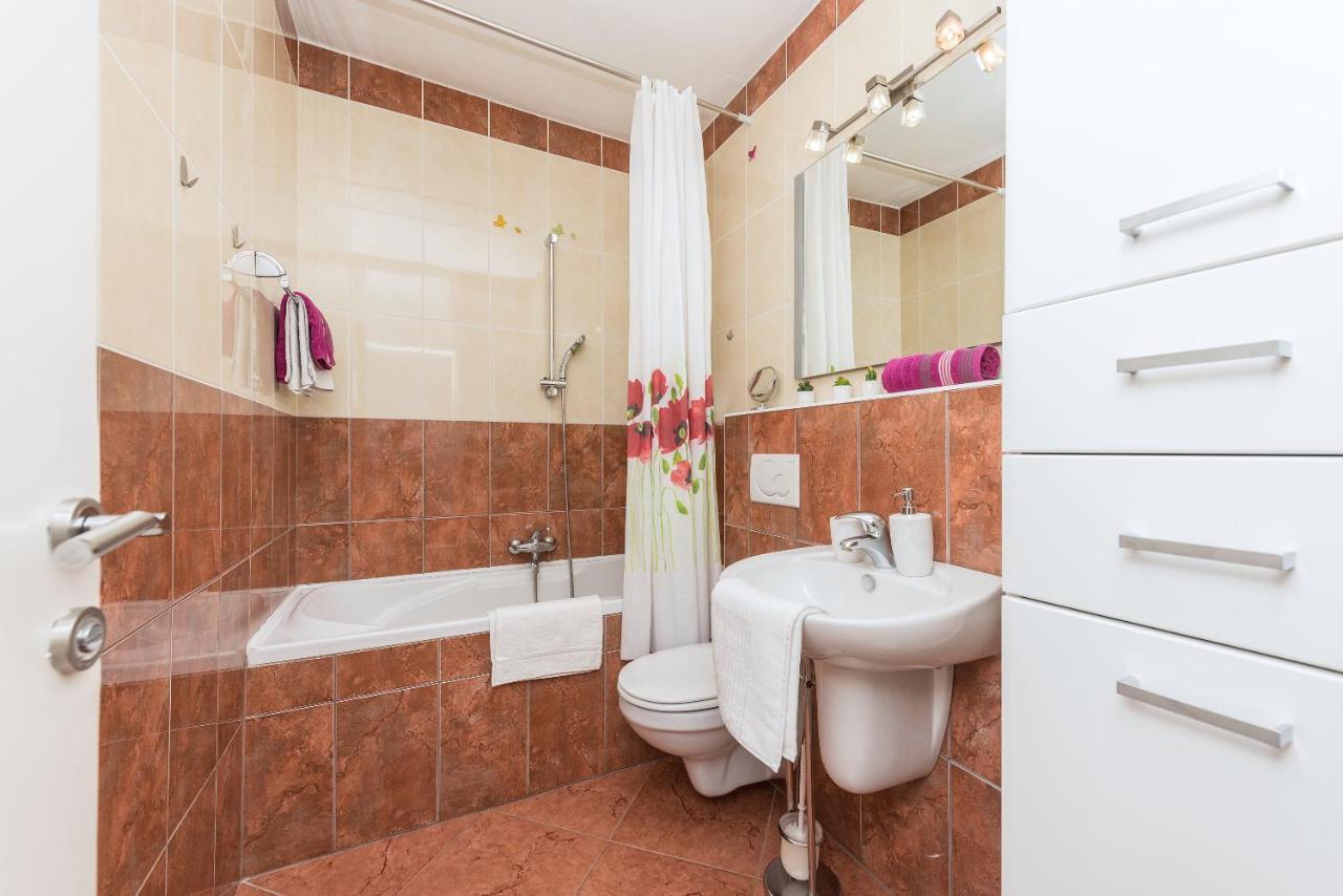 Apartman Centar Glavas マカルスカ エクステリア 写真